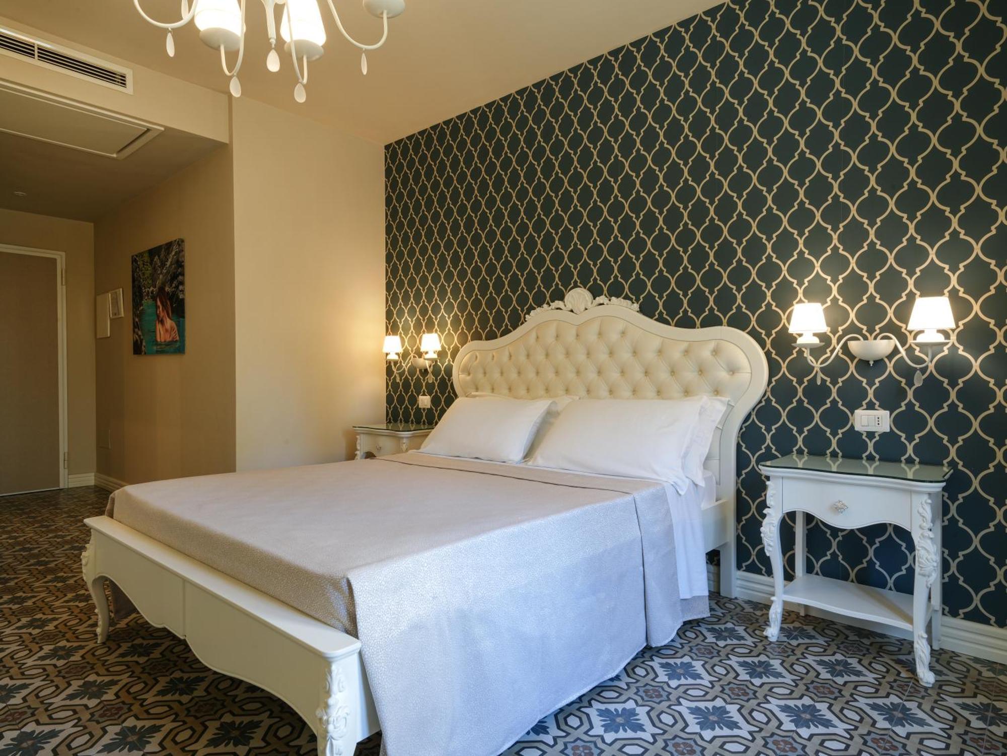 Sui Generis Tropea Luxury Rooms Экстерьер фото