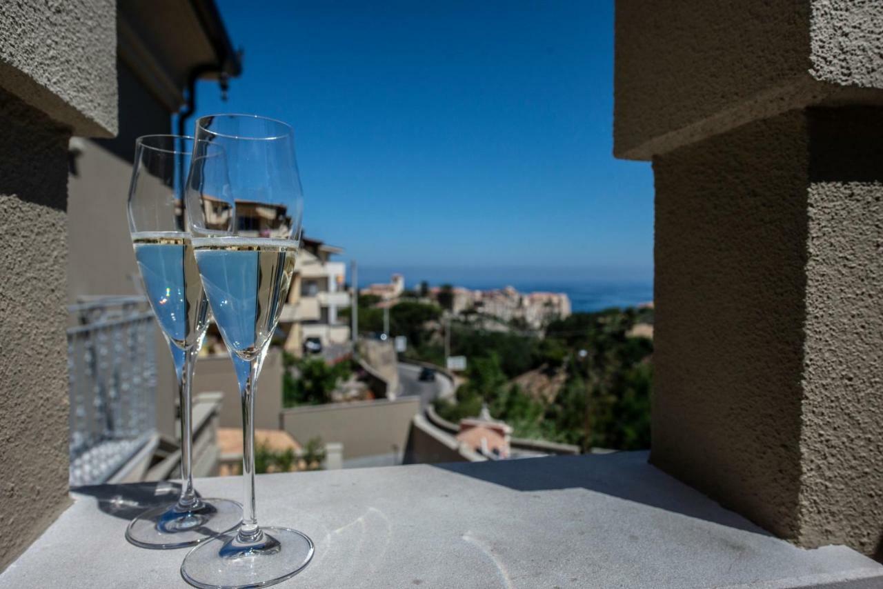 Sui Generis Tropea Luxury Rooms Экстерьер фото