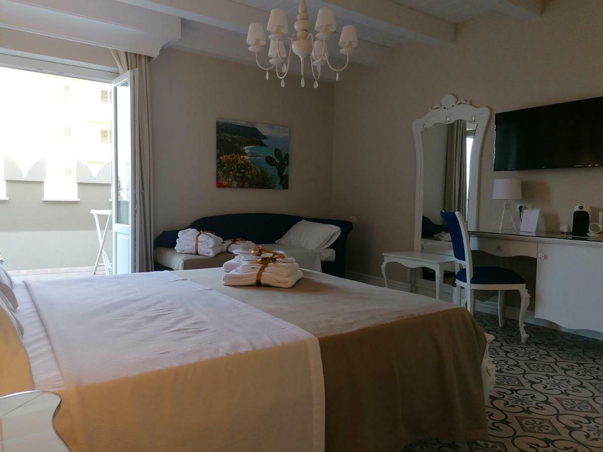 Sui Generis Tropea Luxury Rooms Экстерьер фото