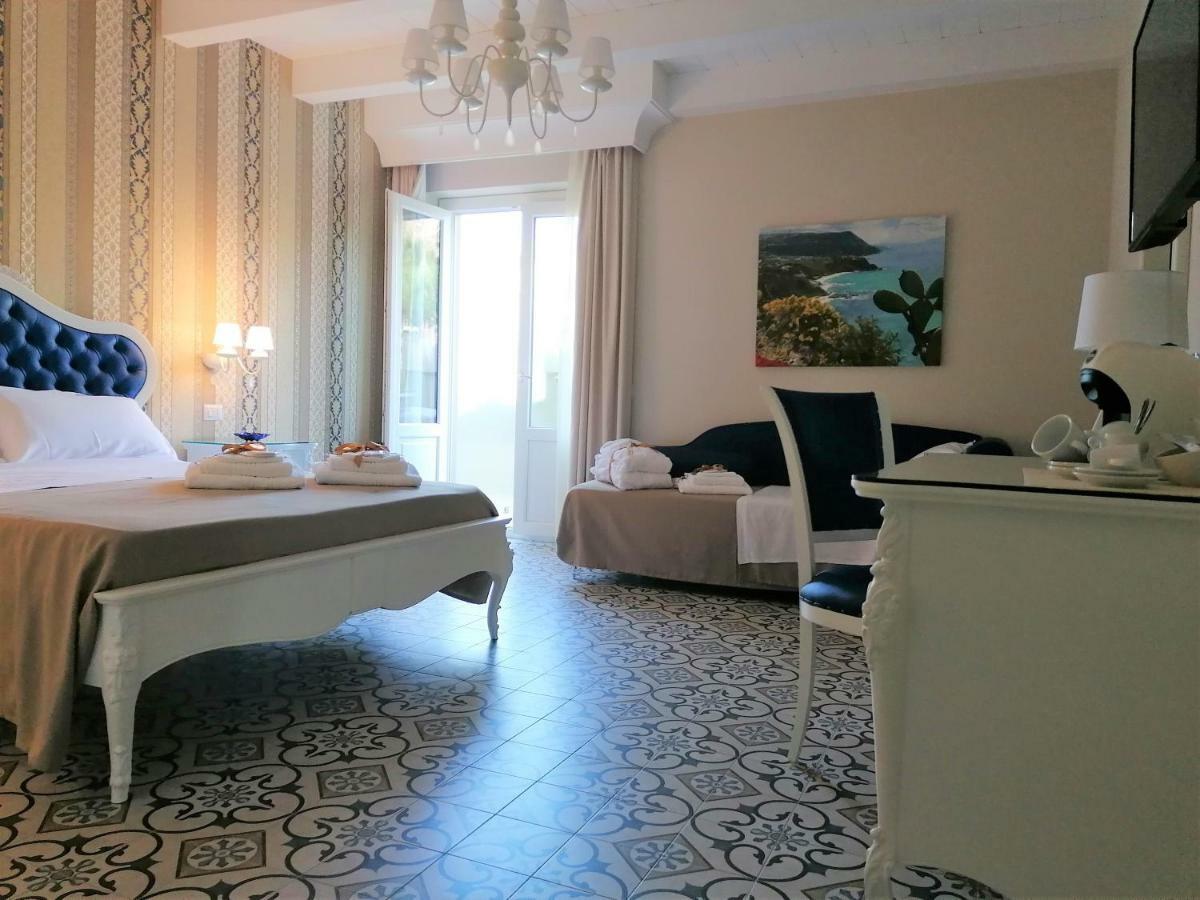 Sui Generis Tropea Luxury Rooms Экстерьер фото