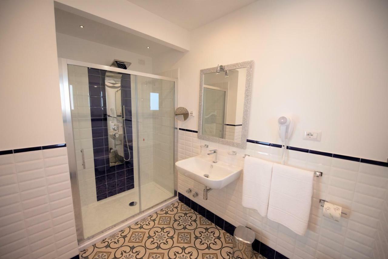 Sui Generis Tropea Luxury Rooms Экстерьер фото