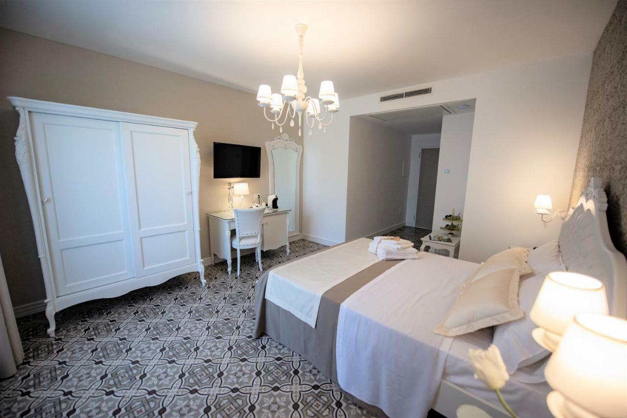 Sui Generis Tropea Luxury Rooms Экстерьер фото